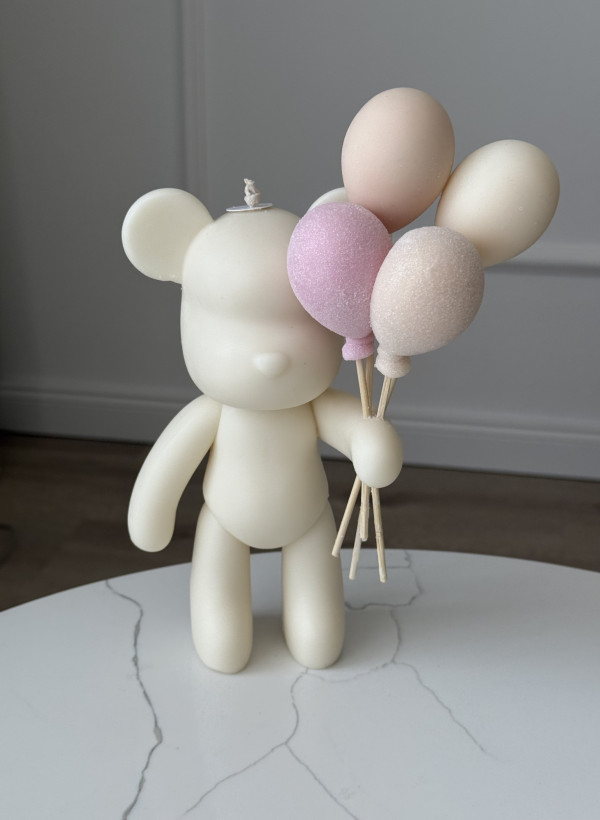 Uroczy miś| trzymający pastelowe balony| chrzest | urodziny| Baby shower|